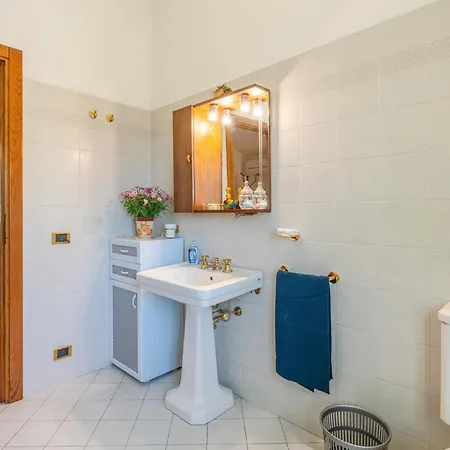 Montecatino Tatil Evi