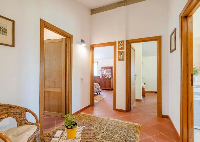 Montecatino بيت للعطل *
