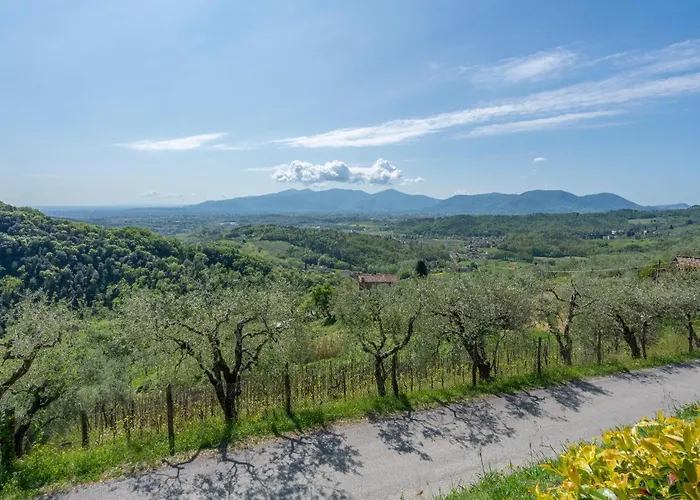 Montecatino بيت للعطل *